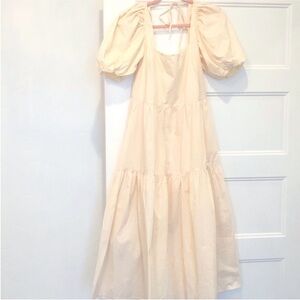 🌷🌷ASTR🌷Elegant Cream Puff Sleeve Dress🌷🌷